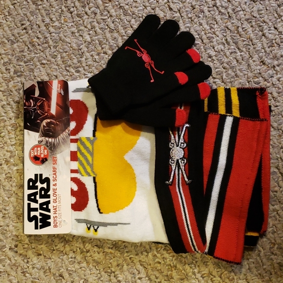 Disney Other - STARWARS Boys Hat & Glove Set